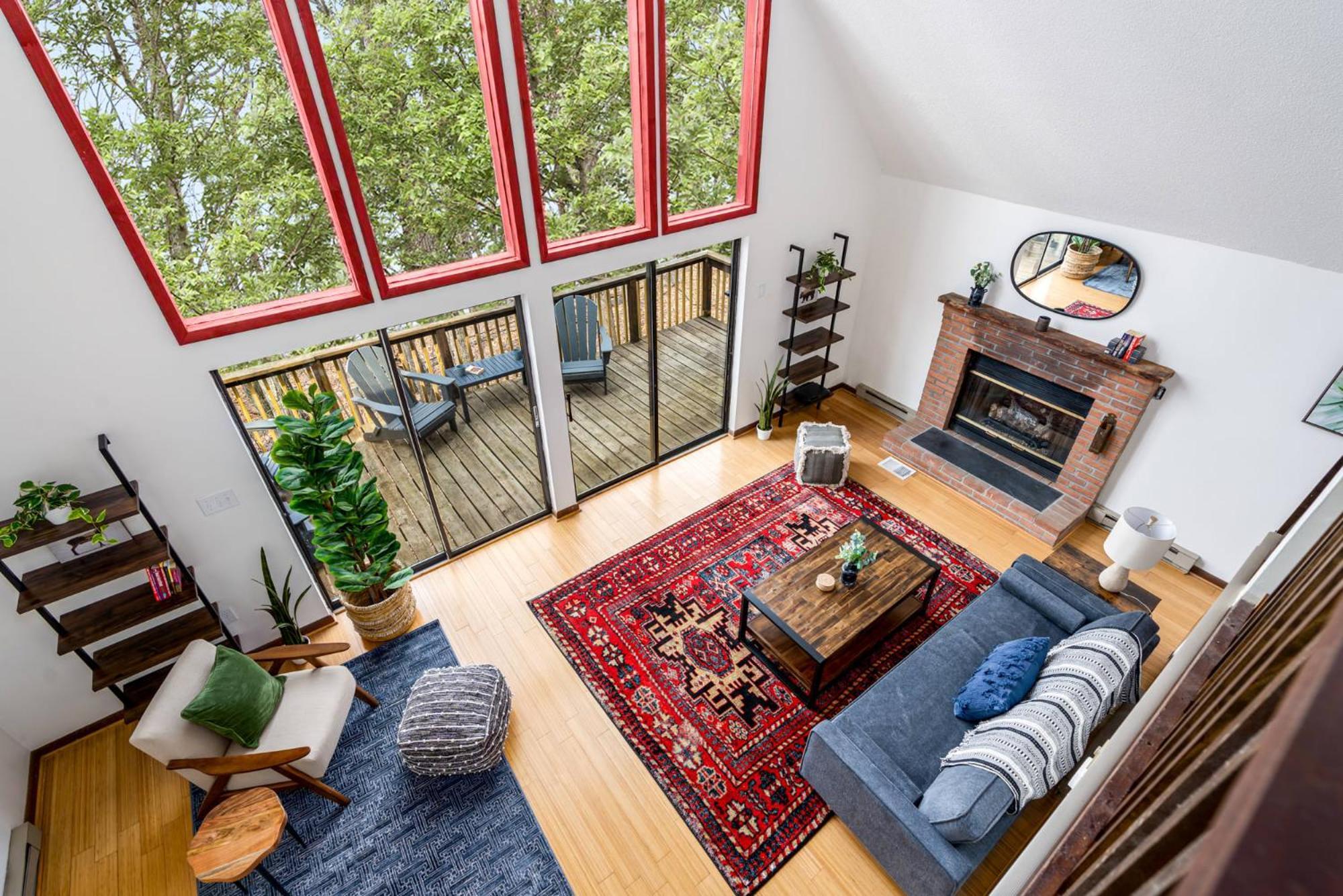 Modern Chalet Cabin W Hot Tub, Deck&Grill, & Wifi! Inwood Екстериор снимка